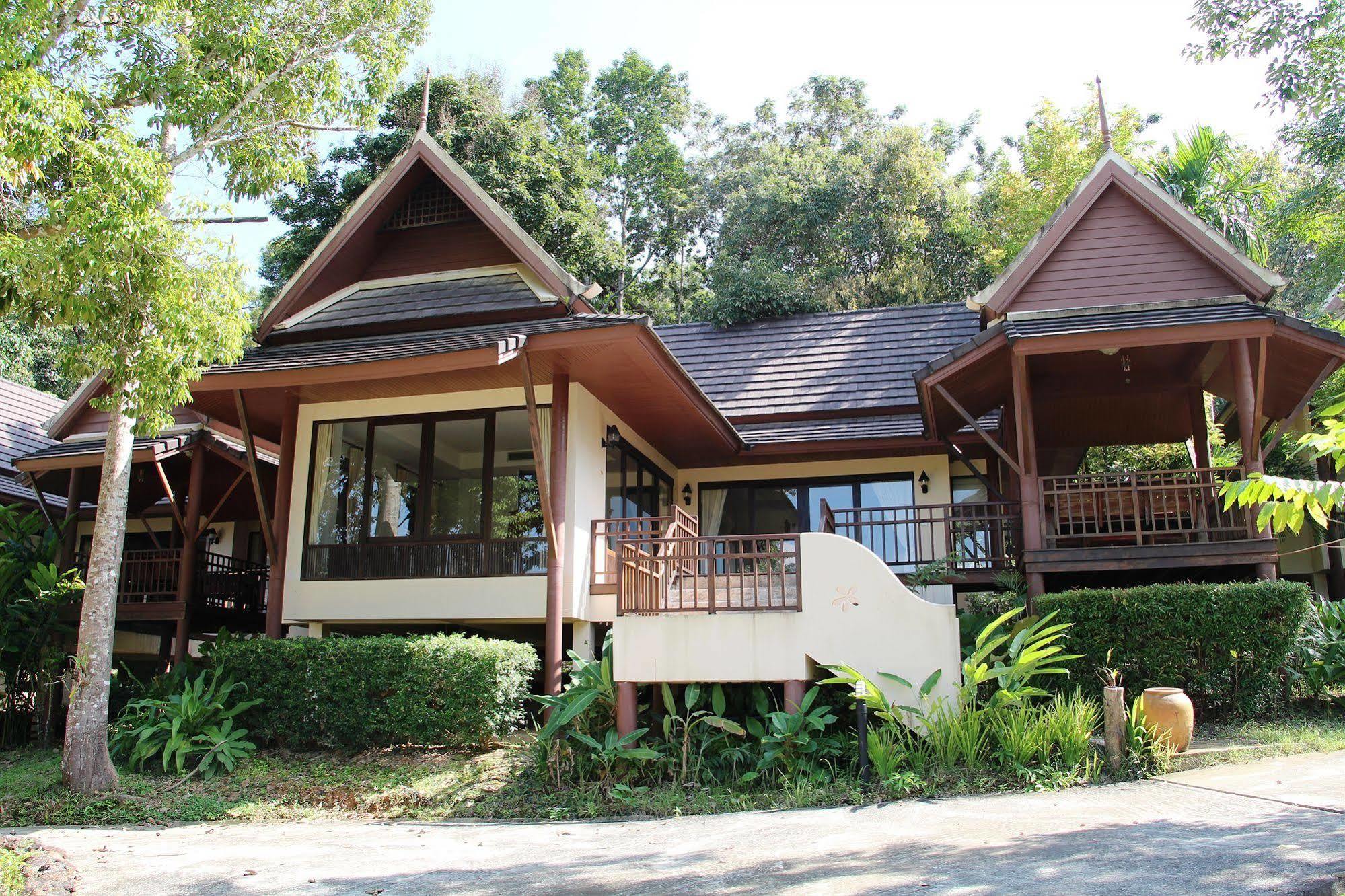กุญชระบุรี รีสอร์ต - เกาะช้าง Hotel ภายนอก รูปภาพ