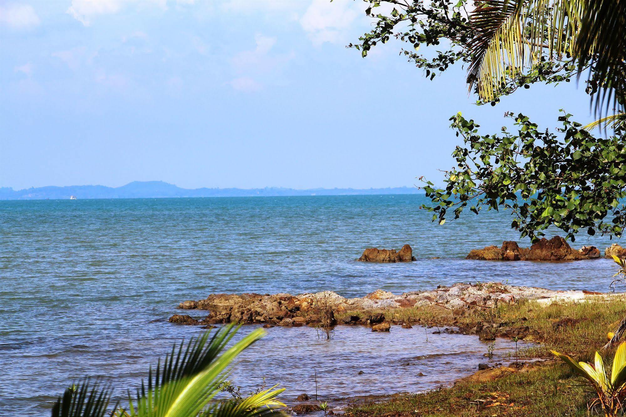 กุญชระบุรี รีสอร์ต - เกาะช้าง Hotel ภายนอก รูปภาพ